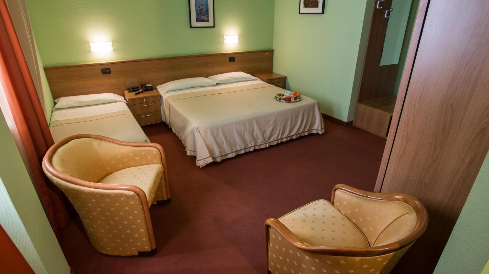 Hotel Lux Алессандрия Экстерьер фото