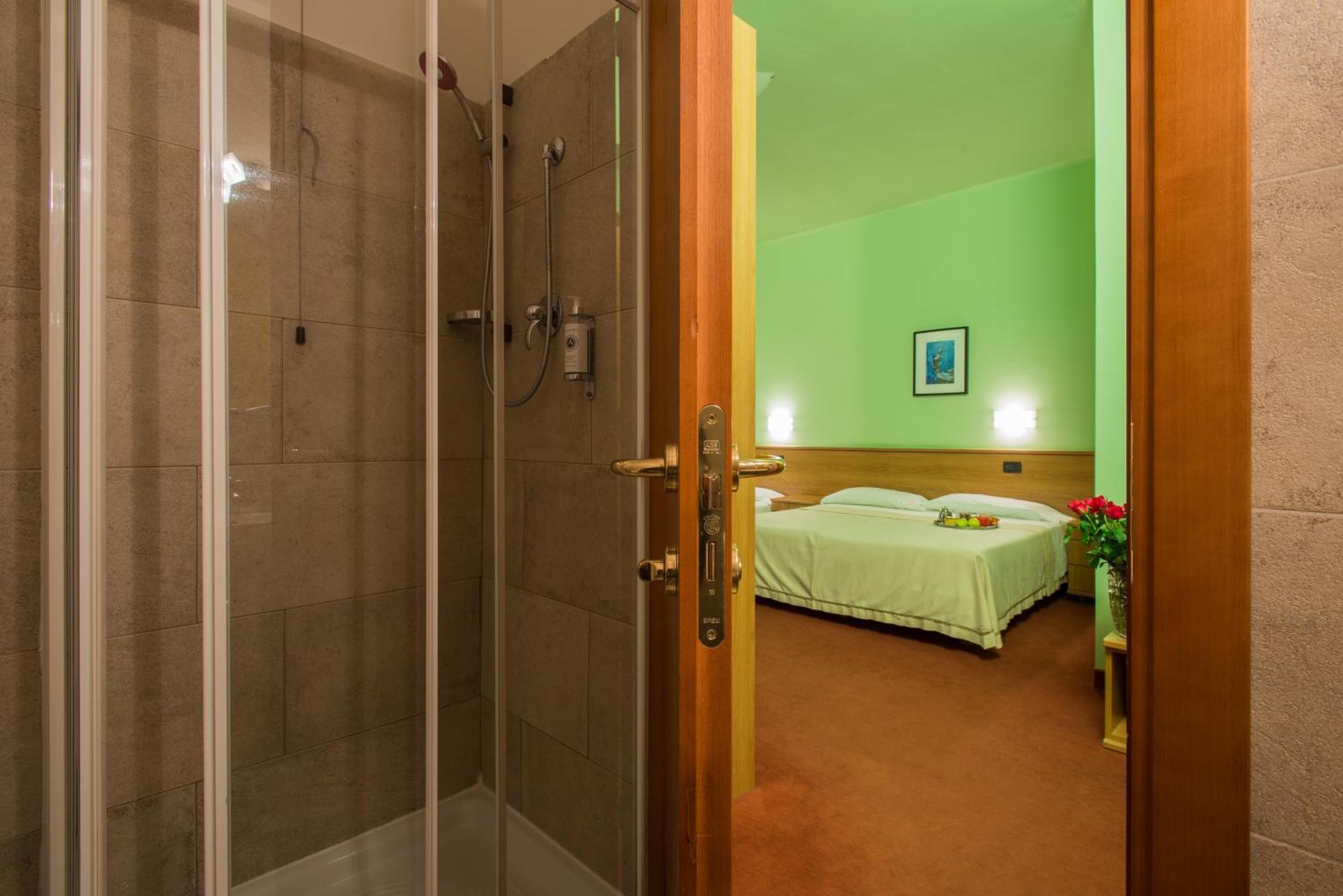 Hotel Lux Алессандрия Экстерьер фото