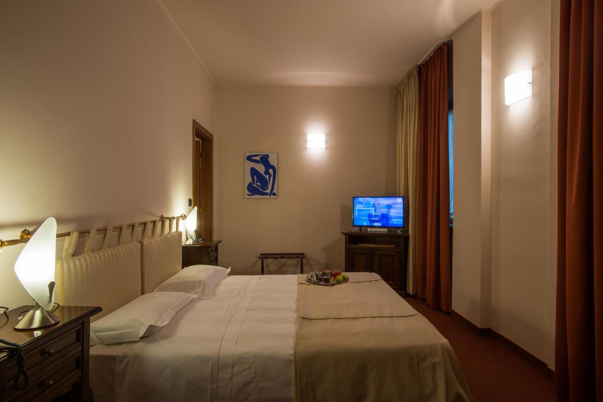 Hotel Lux Алессандрия Экстерьер фото