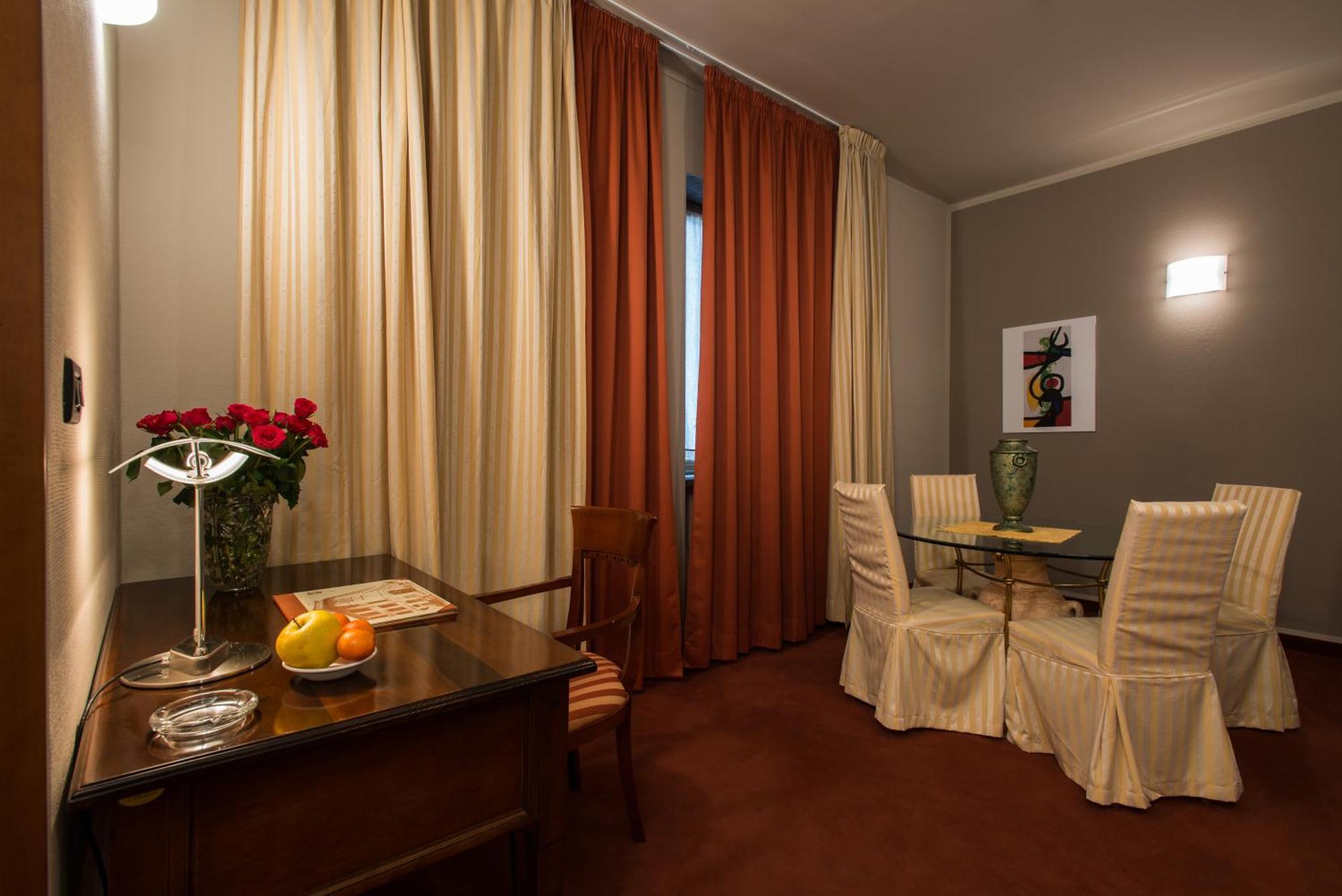 Hotel Lux Алессандрия Экстерьер фото