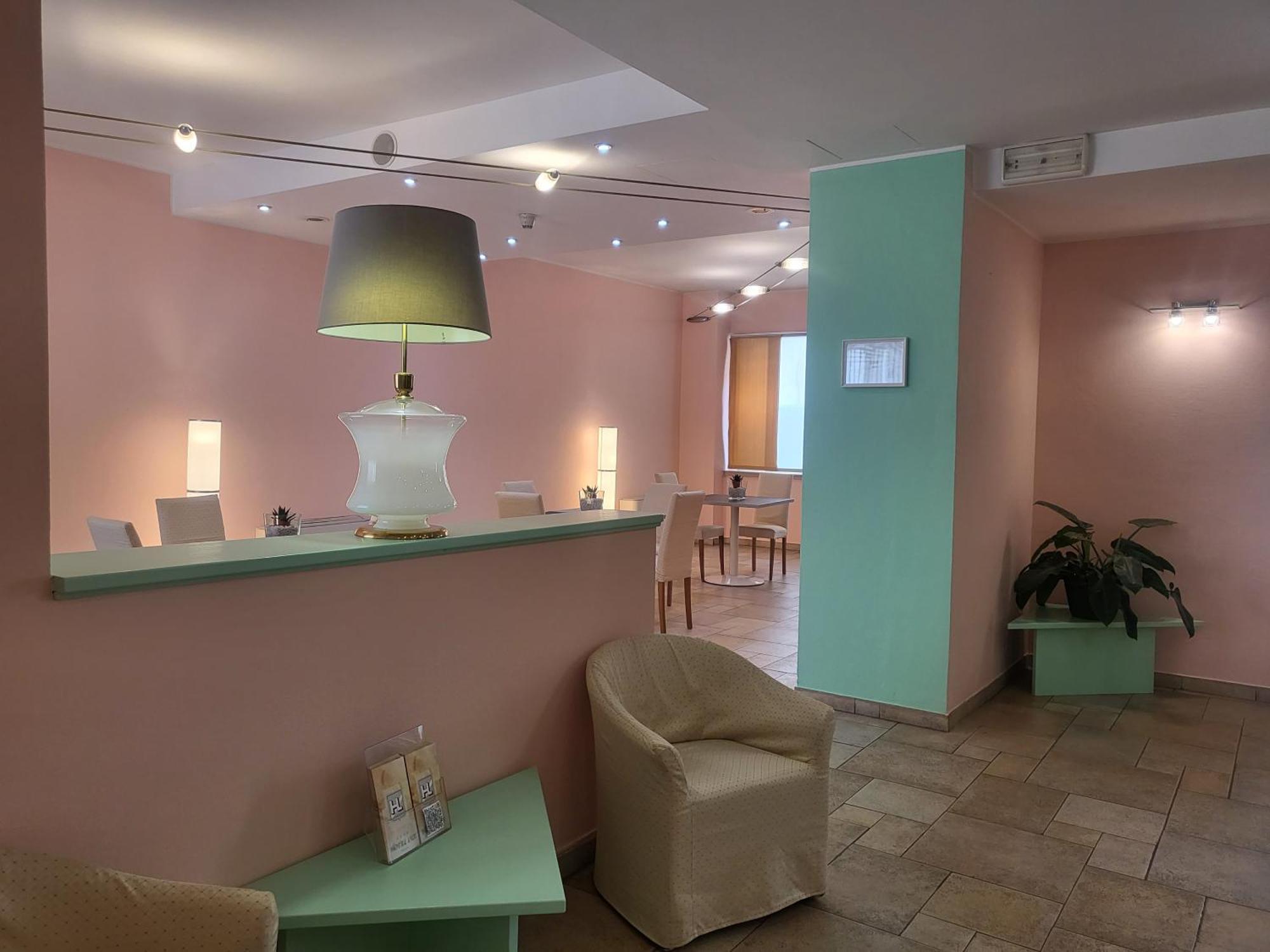 Hotel Lux Алессандрия Экстерьер фото