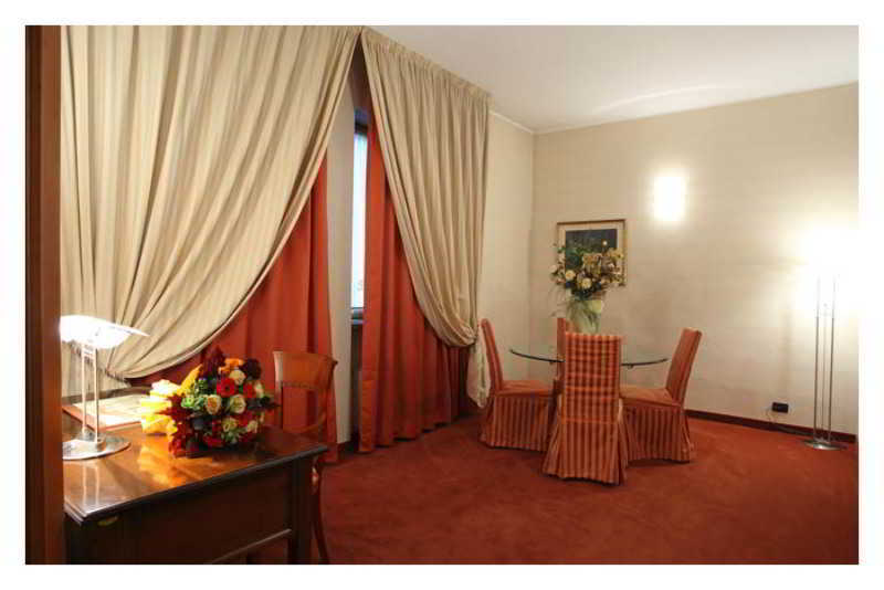 Hotel Lux Алессандрия Экстерьер фото